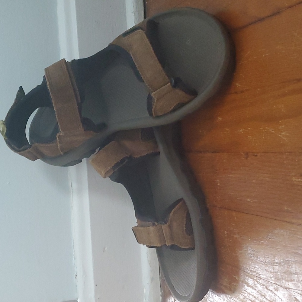 TEVA men's sandal, size 9, EUC